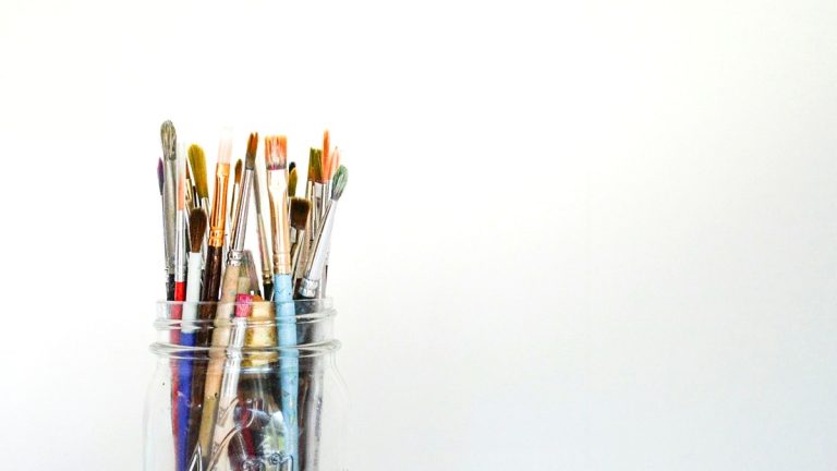 Do Beginners Need Expensive Watercolor Brushes?