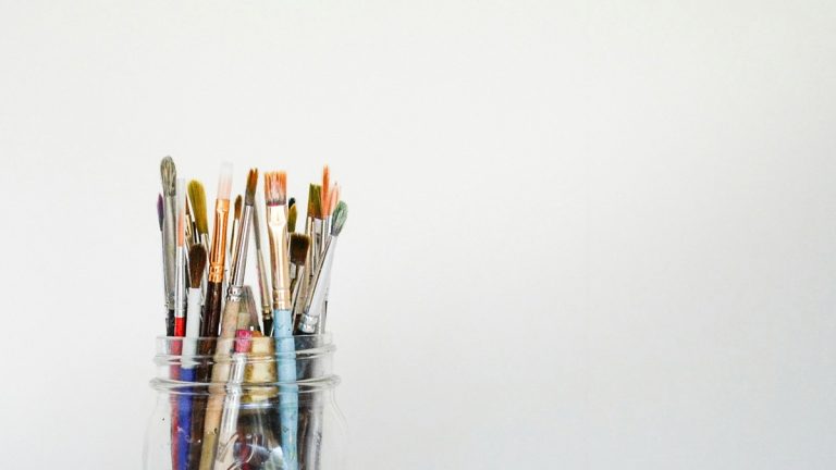 How to Clean Watercolor Brushes Properly