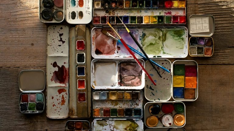 How Much Space Do You Need for Watercolor Painting?